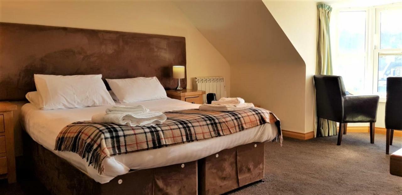 The Harbour House Sea Front Hotel Portpatrick Exterior photo